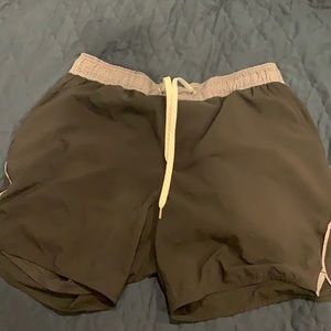 Vuori Trail shorts